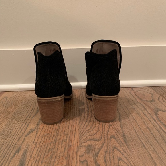 Hinge suede black booties, like new - Picture 2 of 5